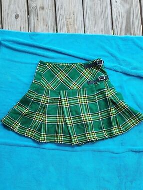 Green Plaid Pleated Mini Skirt with Buckle Straps